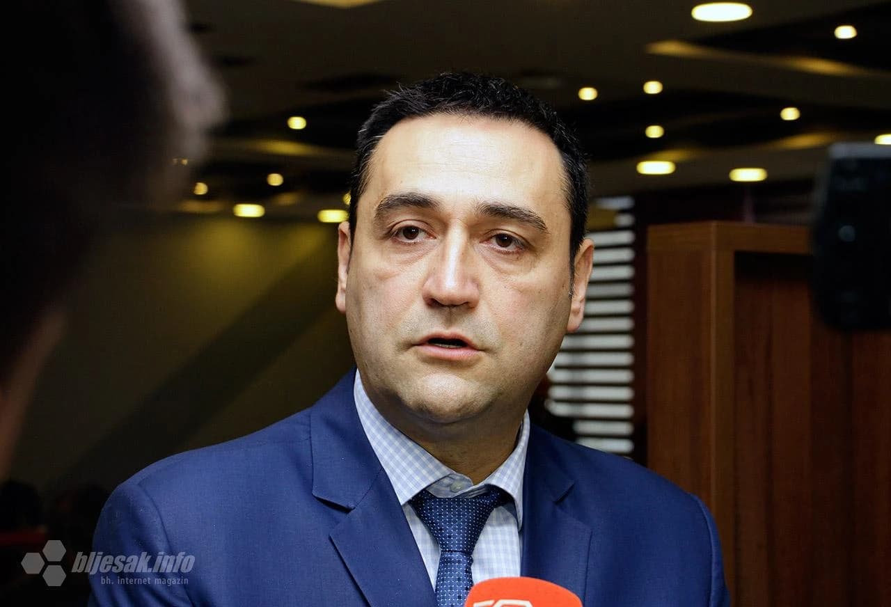 Sastanak županijskog vijeća HNŽ u organizaciji Ministarstva obrazovanja, znanosti, kulture i sporta Hercegovačko-neretvanske županije (HNŽ) i Gospodarske komore Grada Mostara