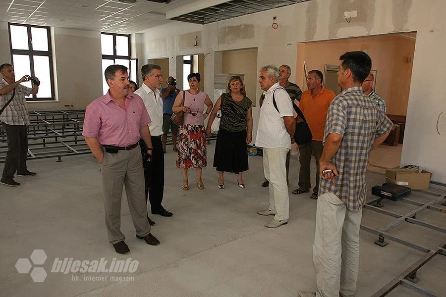 Obilazak radova na Vijećnici 23.8.2011. godine
