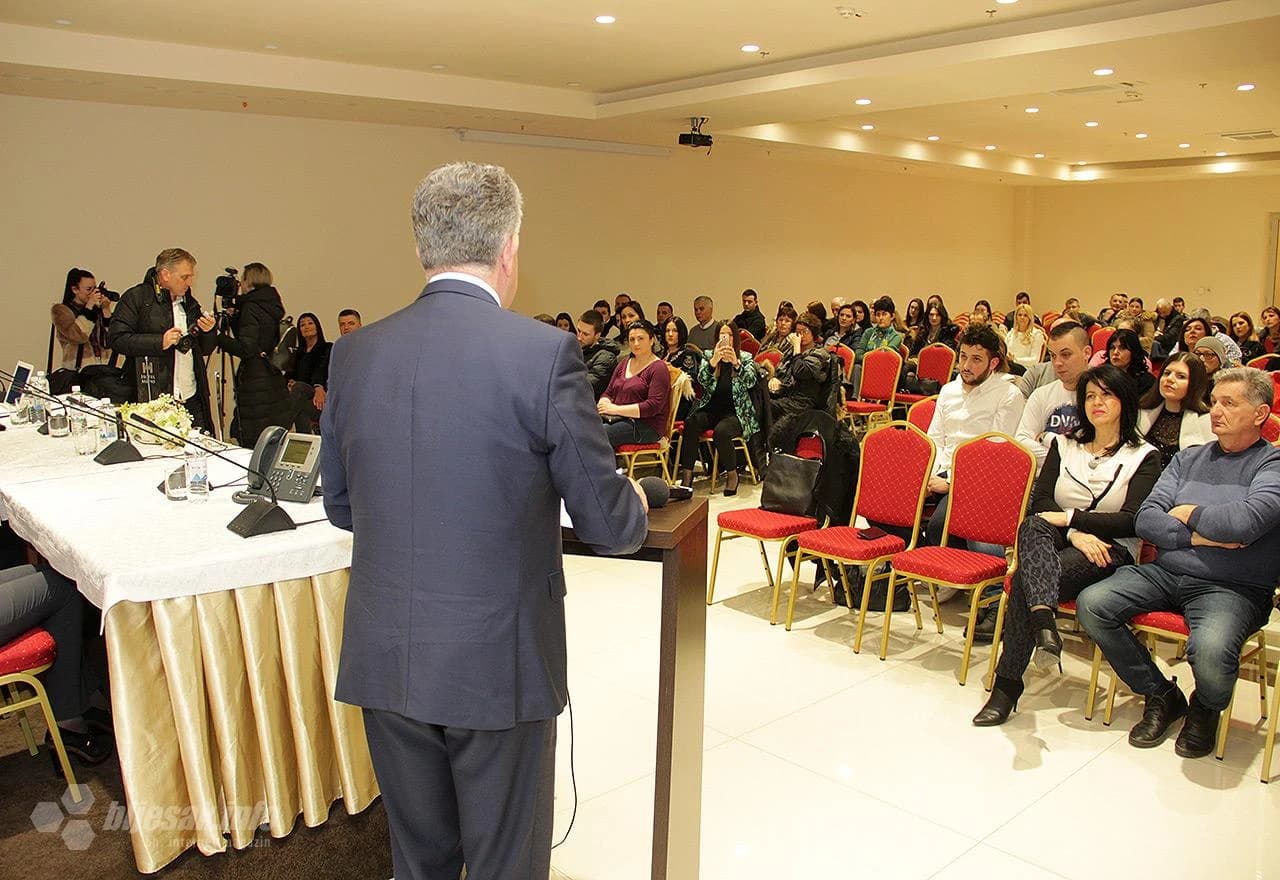 Tribina ''Darivanje organa-novi život na dar'' u Mostaru