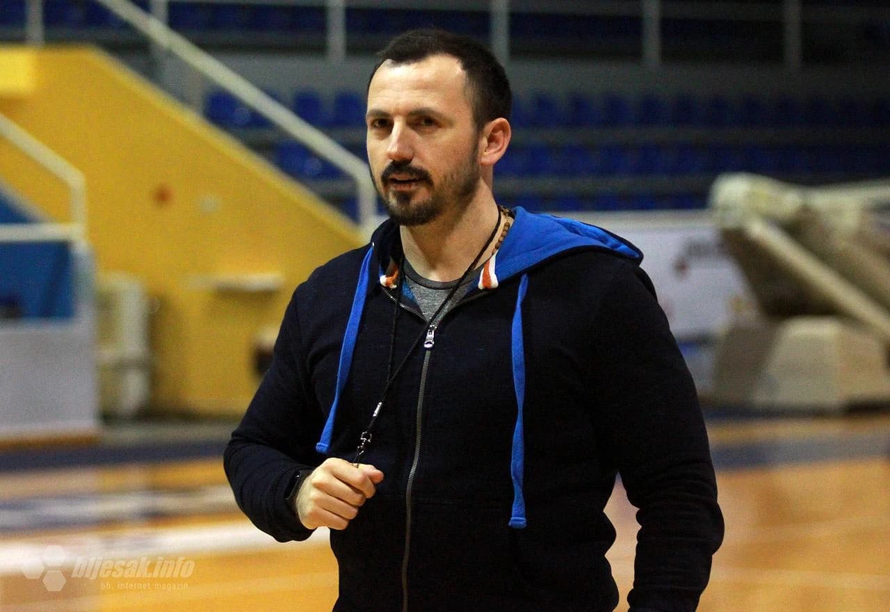 HRK Široki u dvorani Pecara nakon 8 godina (Mihovil Bilać)