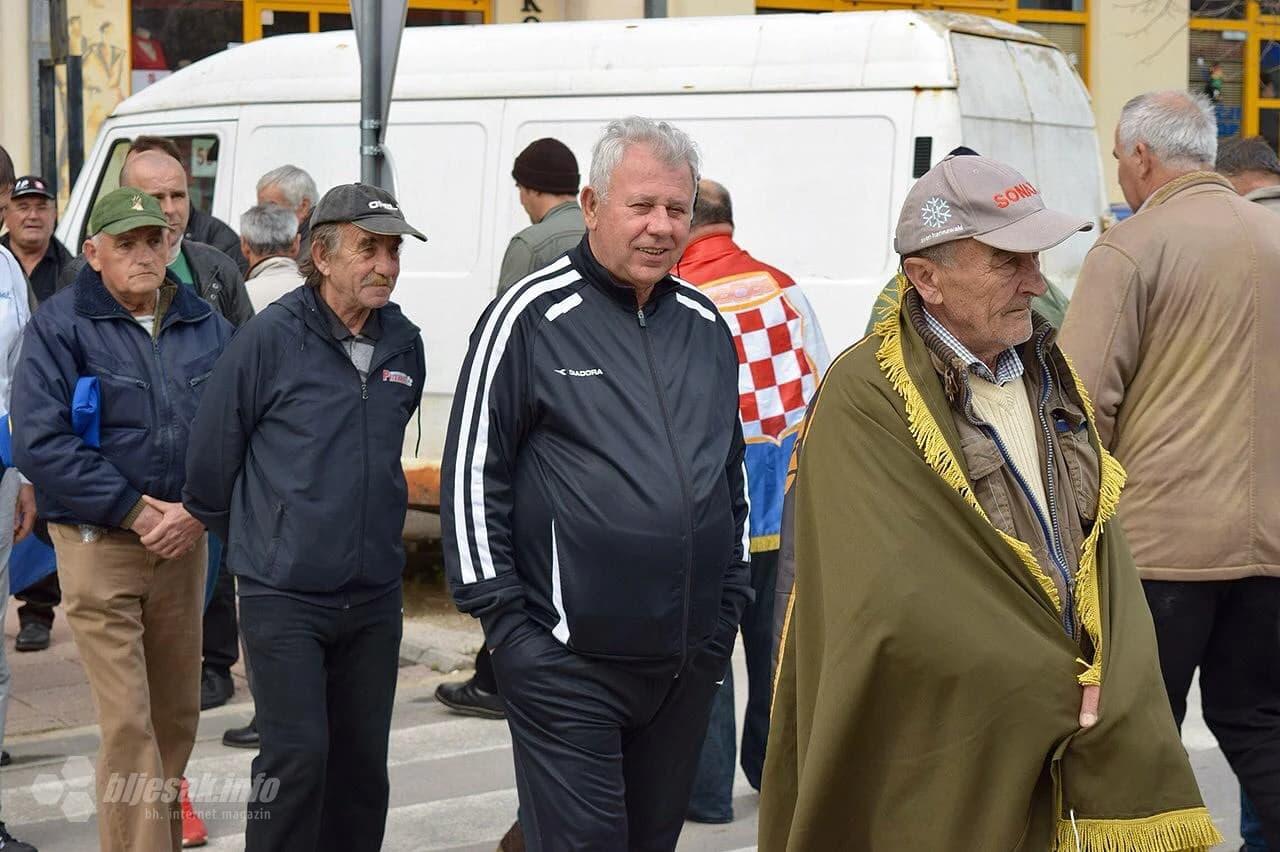 Branitelji ispred Policijske uprave Ljubuški