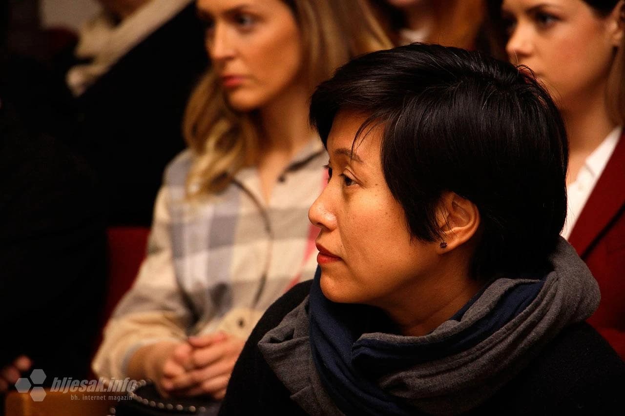 Profesorica Davisi Boontharm