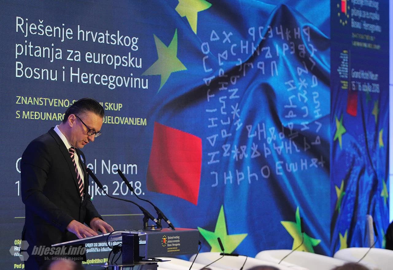 Rektor Sveučilišta u Mostaru Zoran Tomić