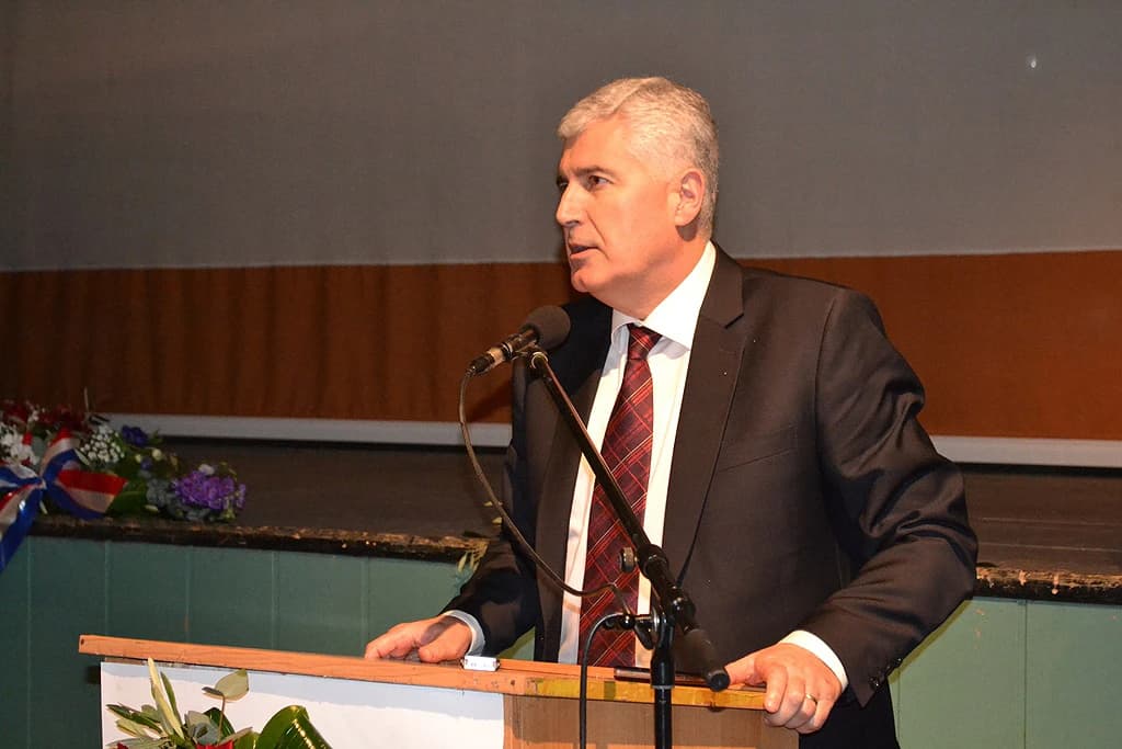 28. obljetnica osnutka HDZ-a BiH u Širokom Brijegu (Dragan Čović)