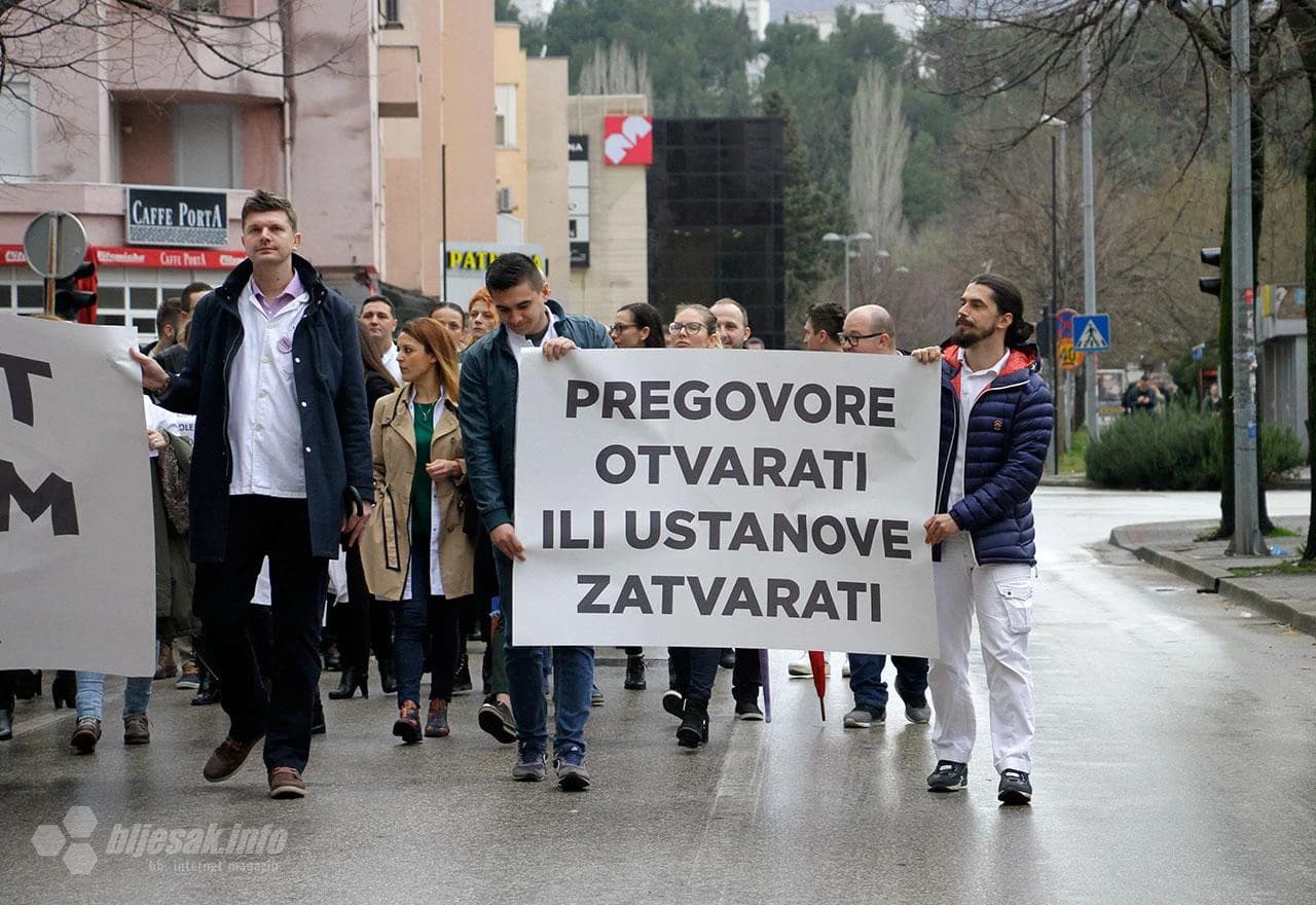 Prosvjedna šetnja doktora HNŽ-a: Vaš život je u našim rukama