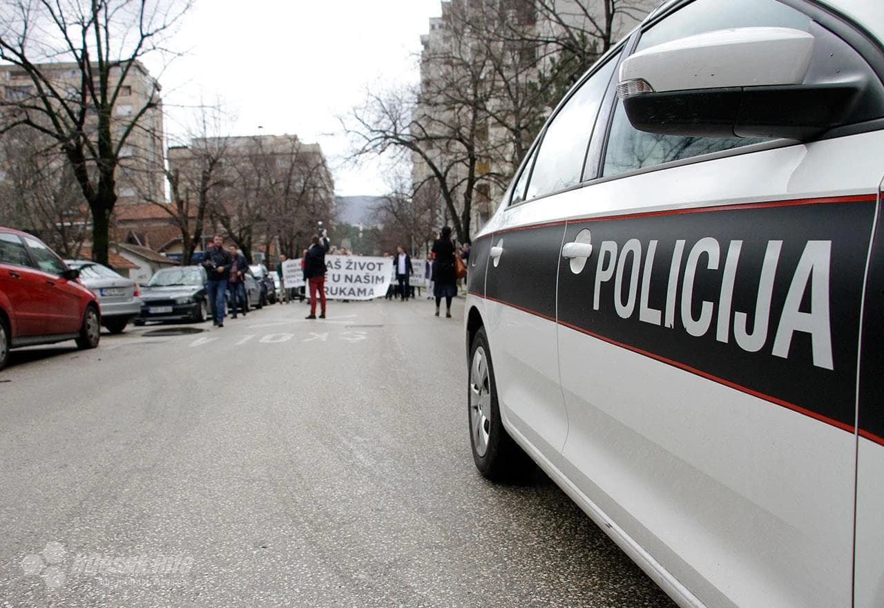 Prosvjedna šetnja doktora HNŽ-a: Vaš život je u našim rukama