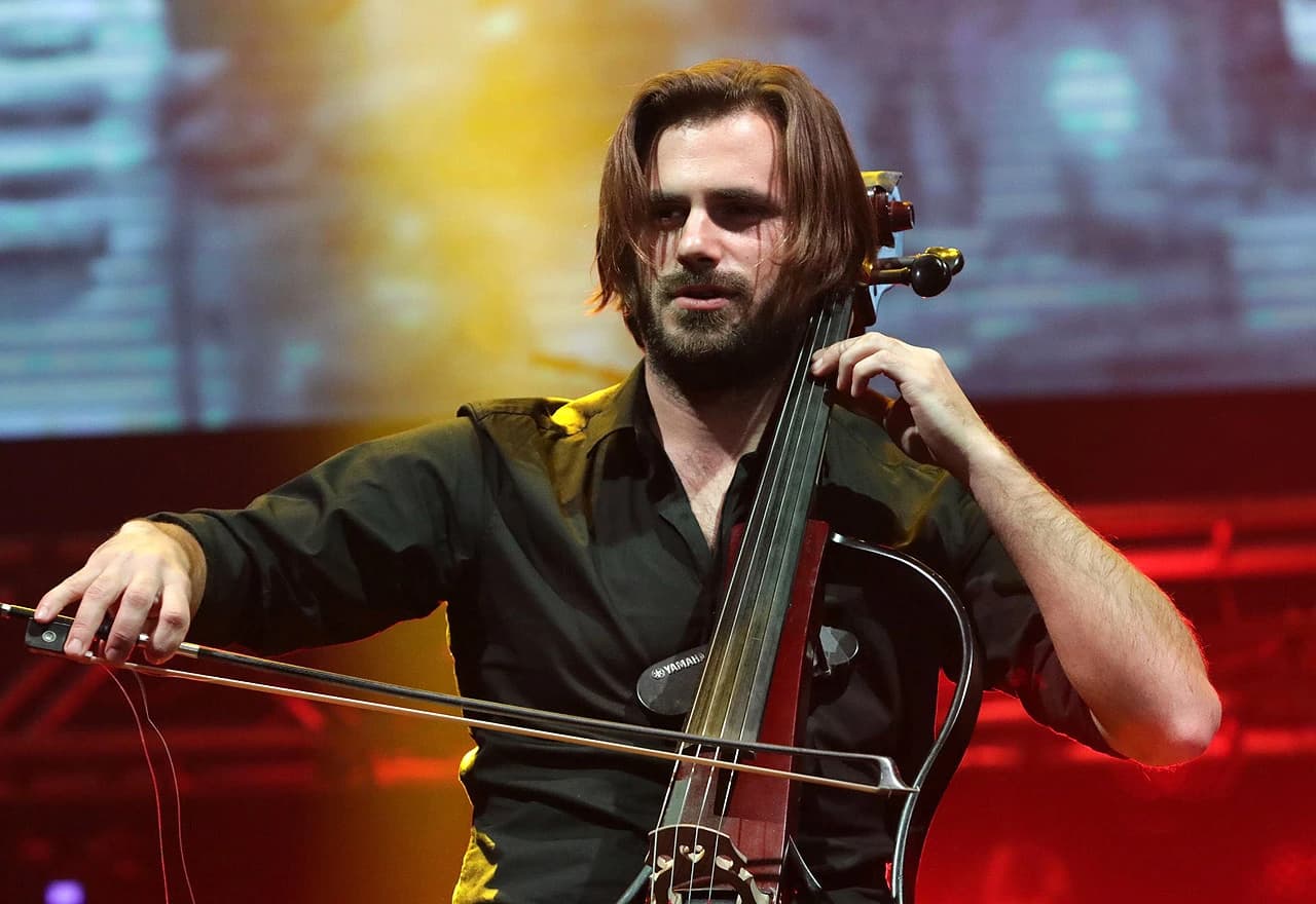 2Cellos u sarajevskoj Zetri (Stjepan Hauser)