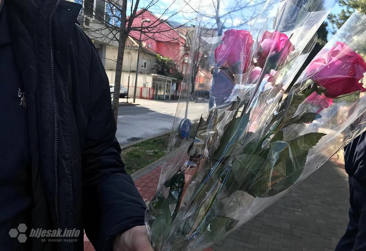 Dan žena u Mostaru
