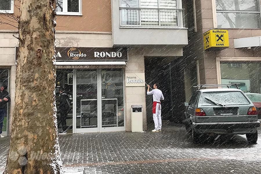 Prvi mostarski snijeg u ožujku