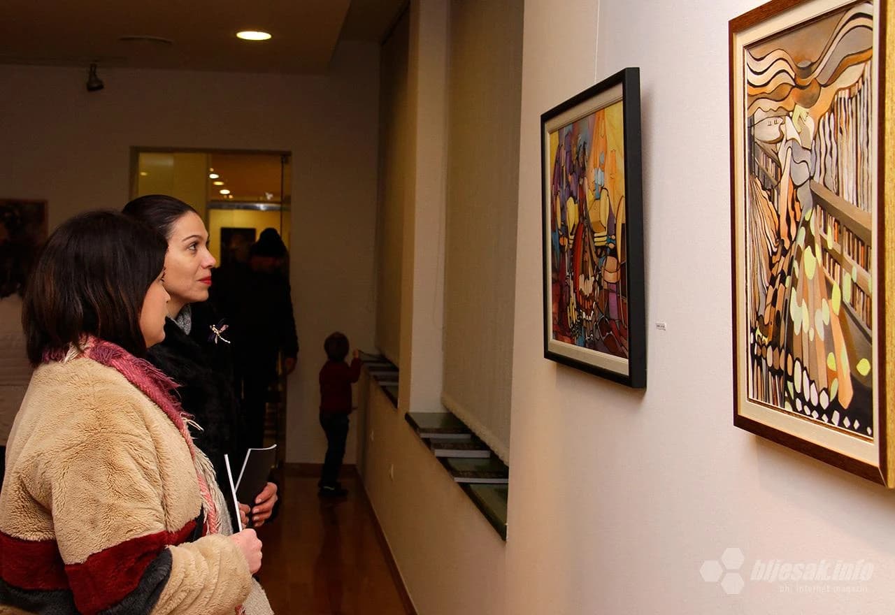 U Galeriji Alumunij otvorena izložba slika Ane Bilić Prskalo pod imenom "Red hrama leptira"  