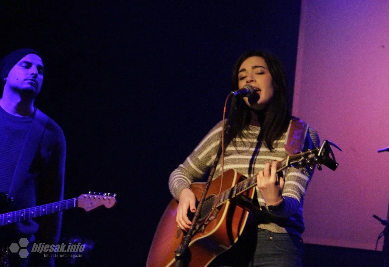 Mia Dimšić u Mostaru 