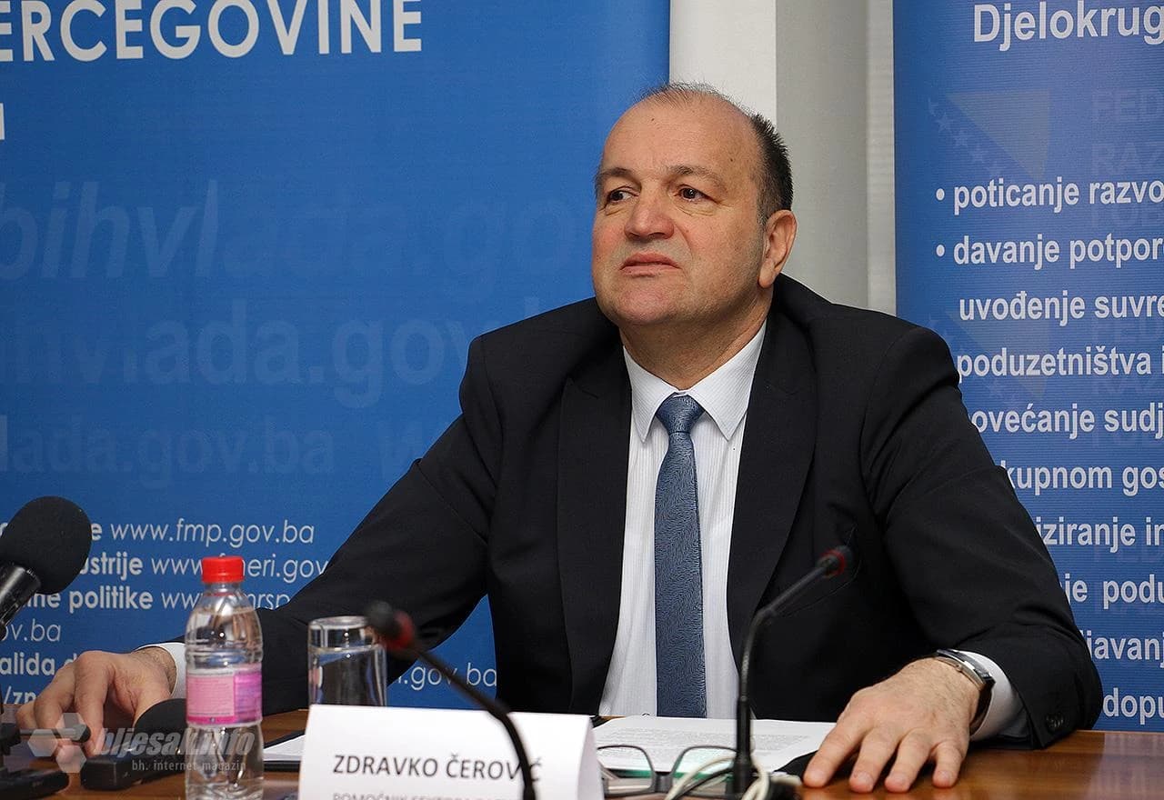 Godišnja press konferencija Federalnog ministarstva razvoja, poduzetništva i obrta (Ministarstvo) održana je danas, utorak 20. 2. 2018. godine, u Zgradi Vlade Federacije FBiH u Mostaru kojom prilikom je ministar Amir Zukić ukratko pojasnio aktivnosti Mini