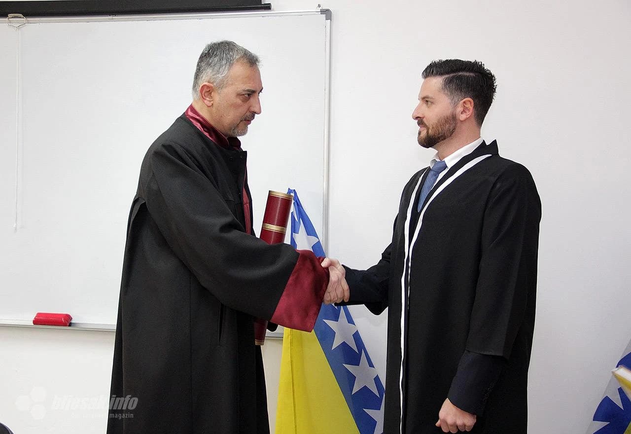 Detalj s promocije doktora znanosti na mostarskom Univerzitetu