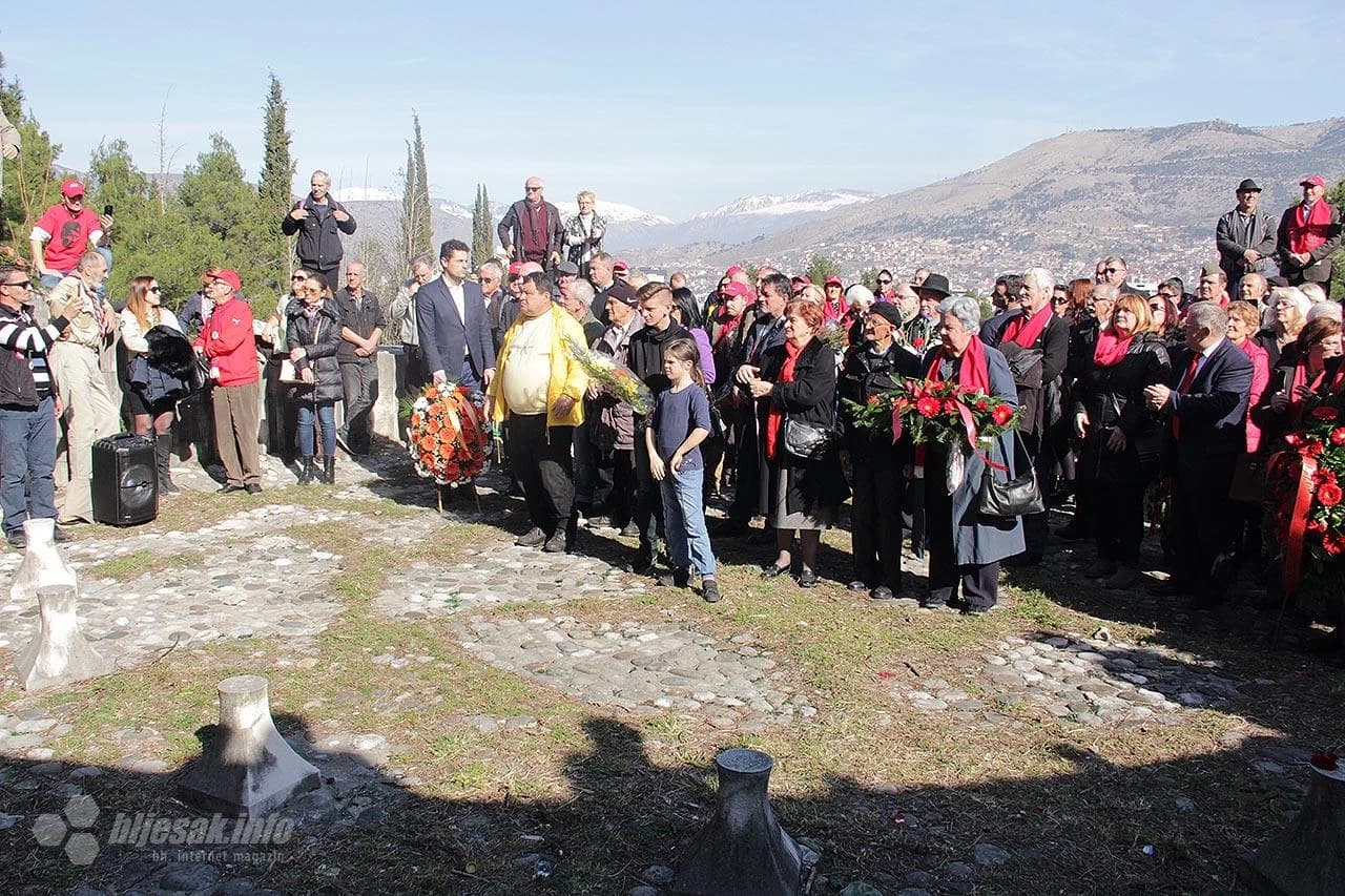 Posjeta članova antifašističkih udruženja Partizanskom groblju