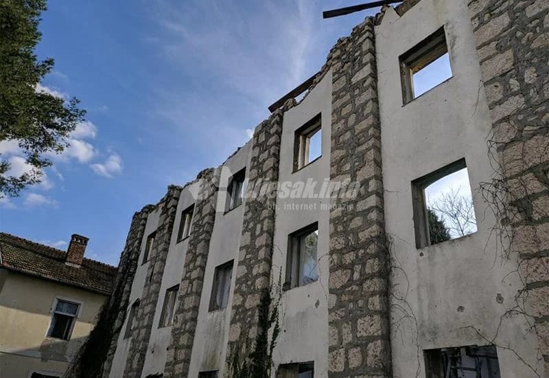 Oronula zgrada Duhanske stanice u Čapljini