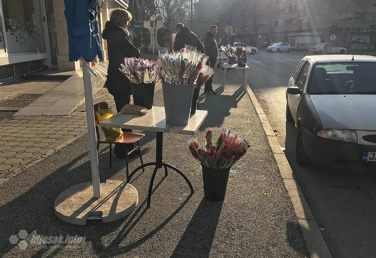 Prodaja cvijeća na mostarskim ulicama