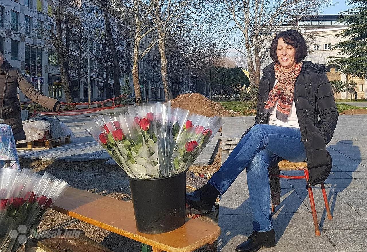 Prodaja cvijeća na mostarskim ulicama