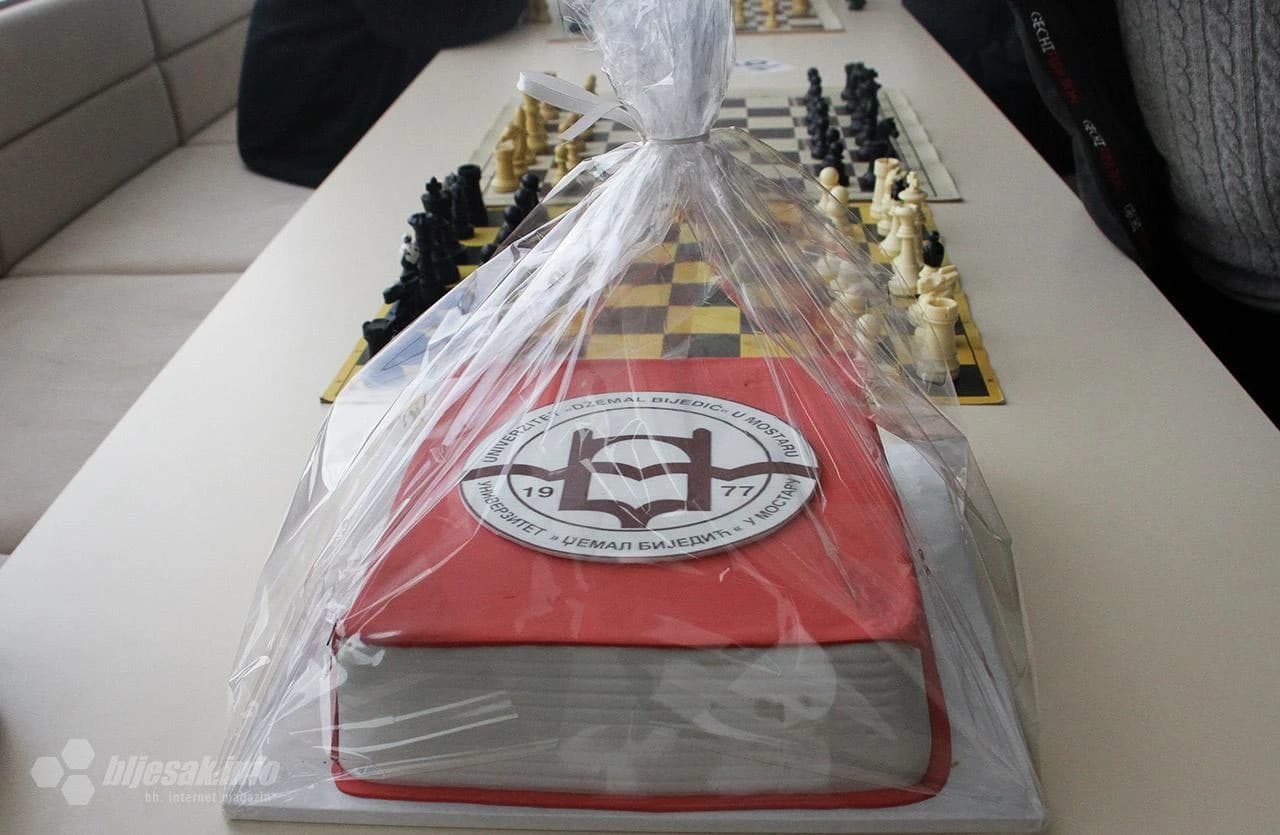  Šahovski turnir povodom 41. godišnjice Univerziteta 'Džemal Bijedić'