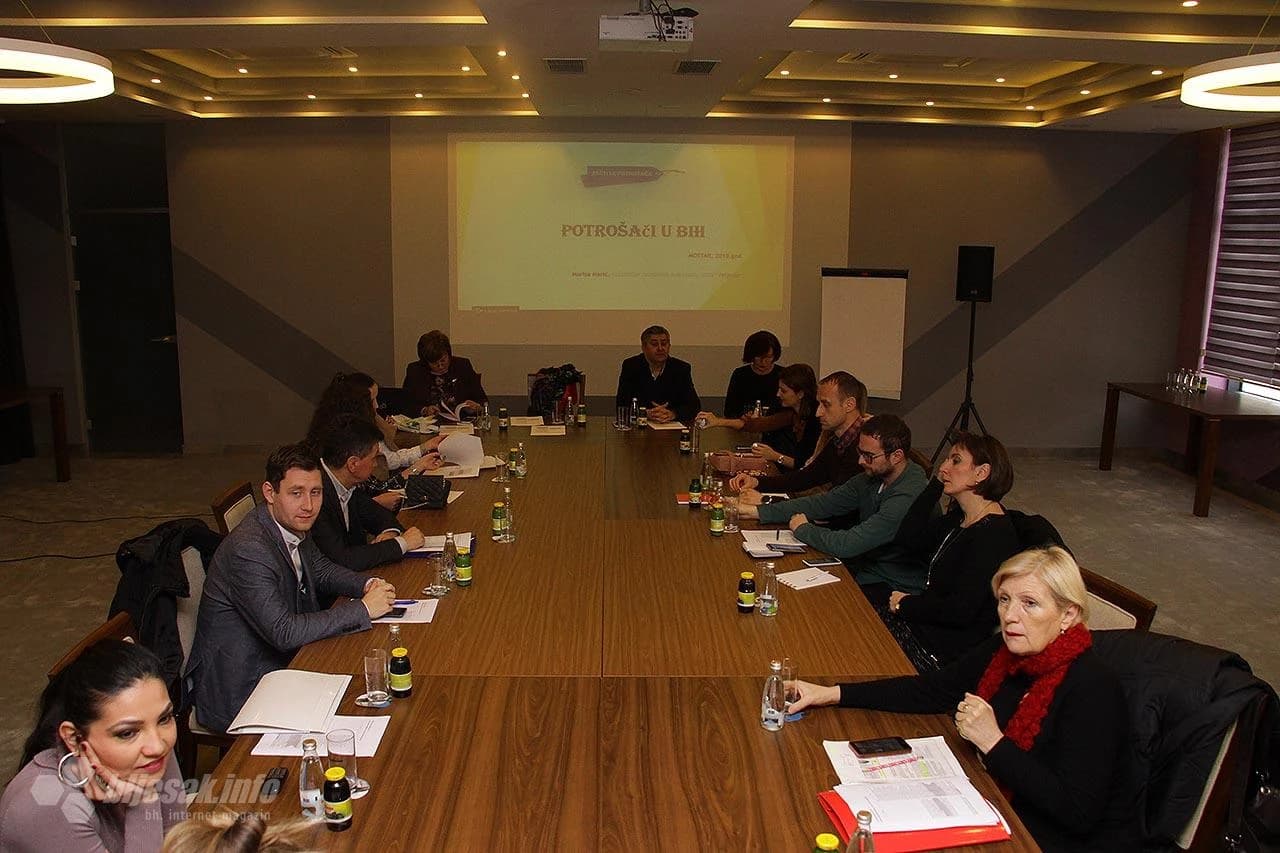 Okrugli stol o pravima potrošača