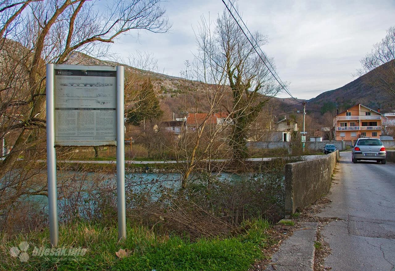  Karađoz-begov most u Blagaju