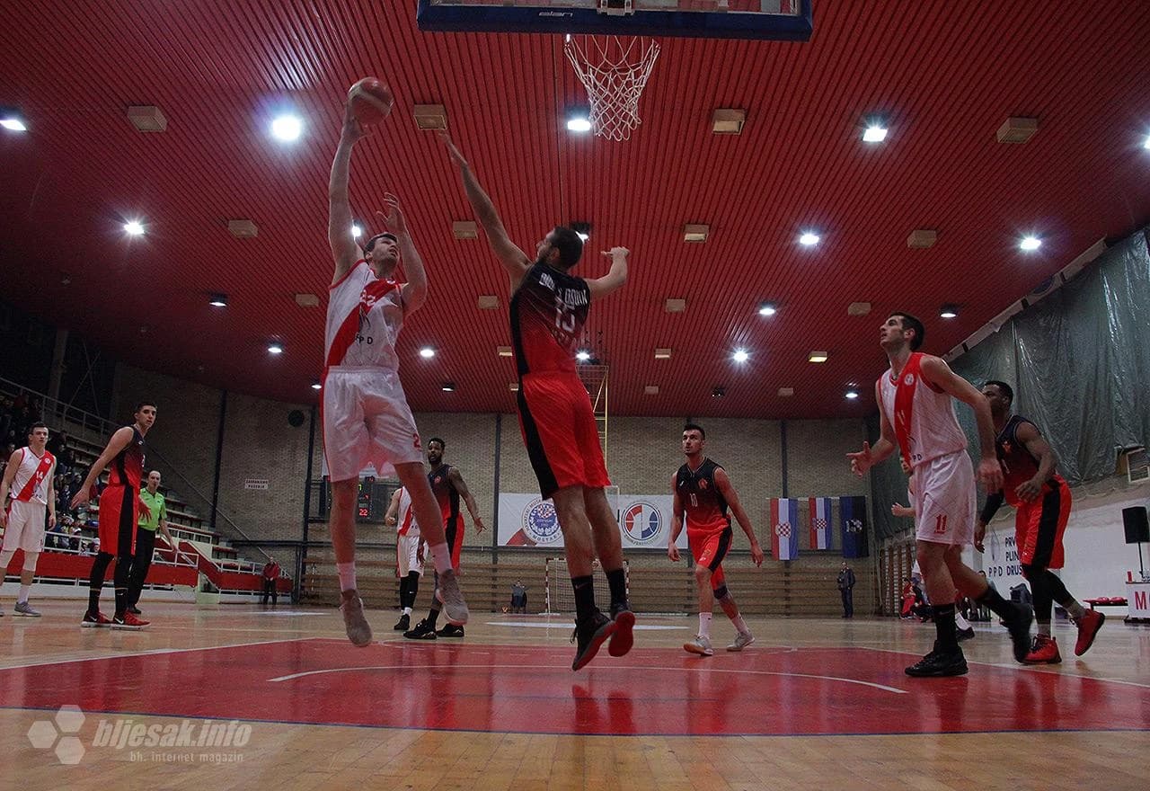 Detalj utakmice Zrinjski - Sloboda