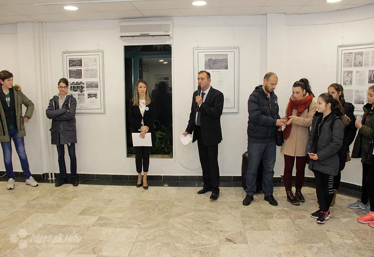 Detalj s otvaranja izložbe 'Aleksa Šantić u zbirci Muzeja Hercegovine'