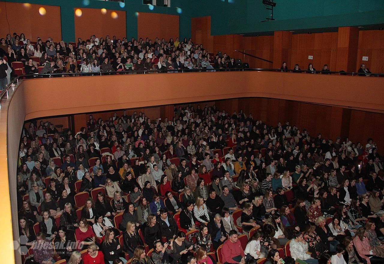 Detalj s koncerta u Kosači