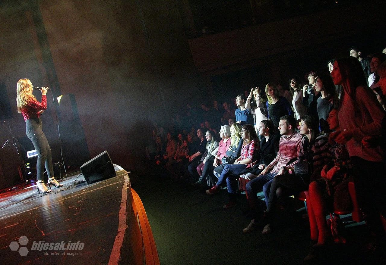 Detalj s koncerta u Kosači