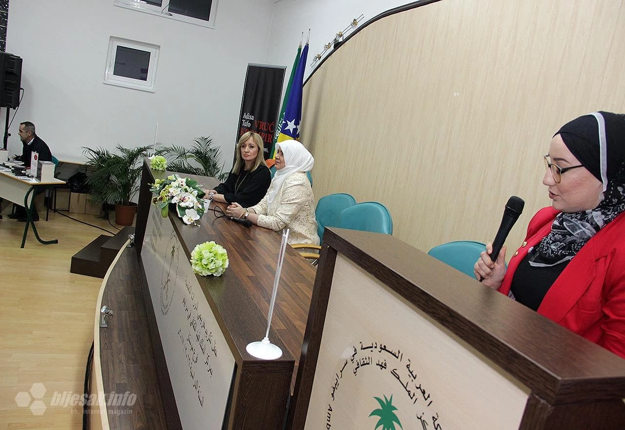 S promocije knjige 'Vruć krompir'