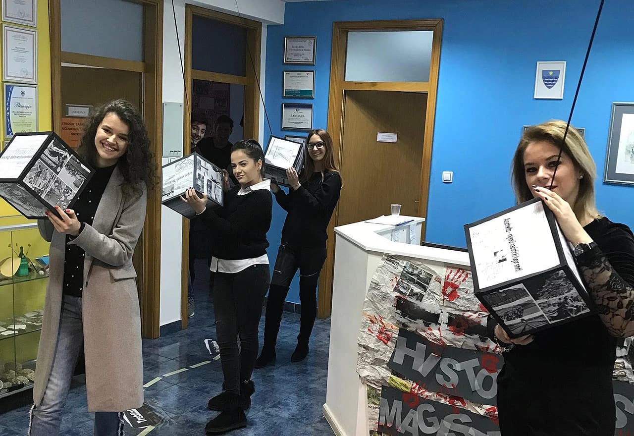 Školski projekt o holokaustu