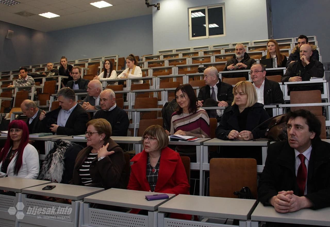 U Mostaru je predstavljena knjiga 'Teorija helikoptera – Teorija rotora i performanse'.