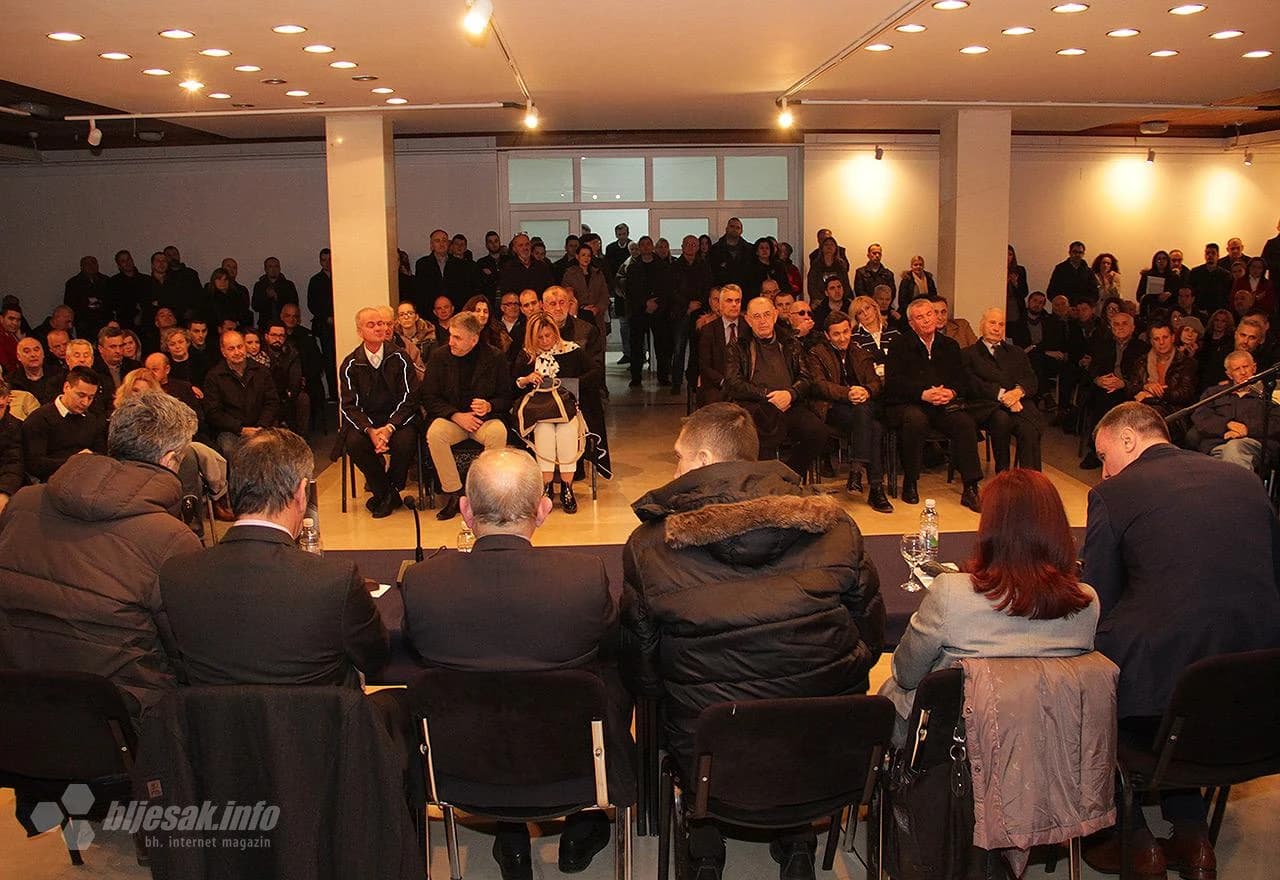 "Vukovarska bolnica svjetionik u povijesnim olujama hrvatskog istoka" predstavljena u Mostaru