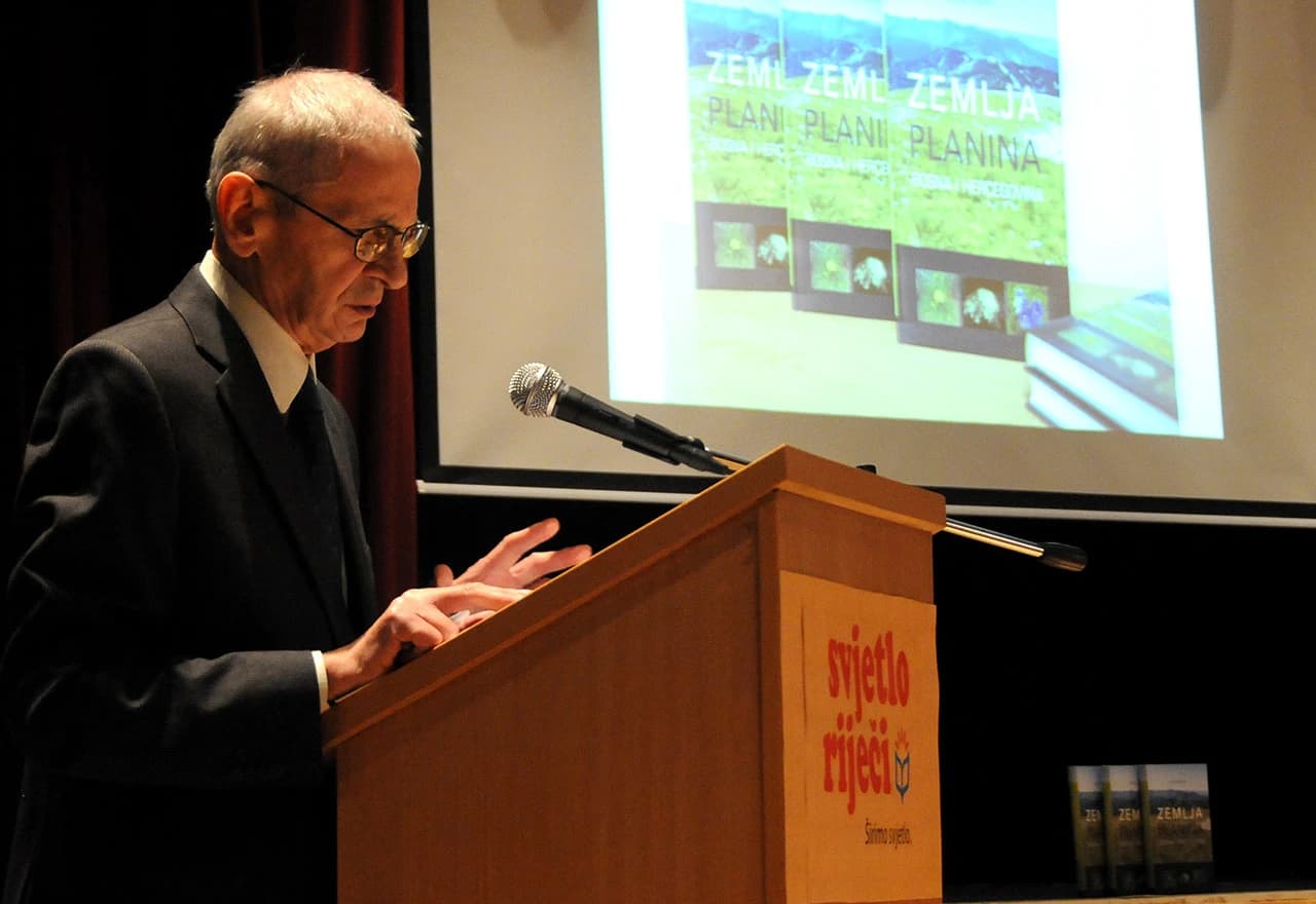 Recenzent knjige Hajdar Arifagić, novinar i ekolog