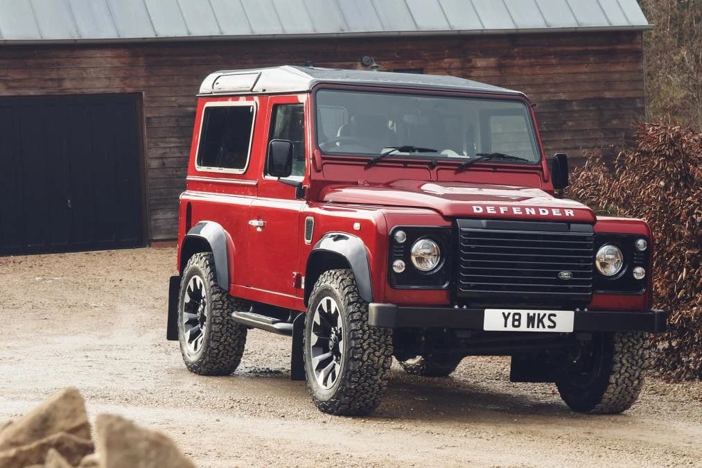 Land Rover Defender Works V8 