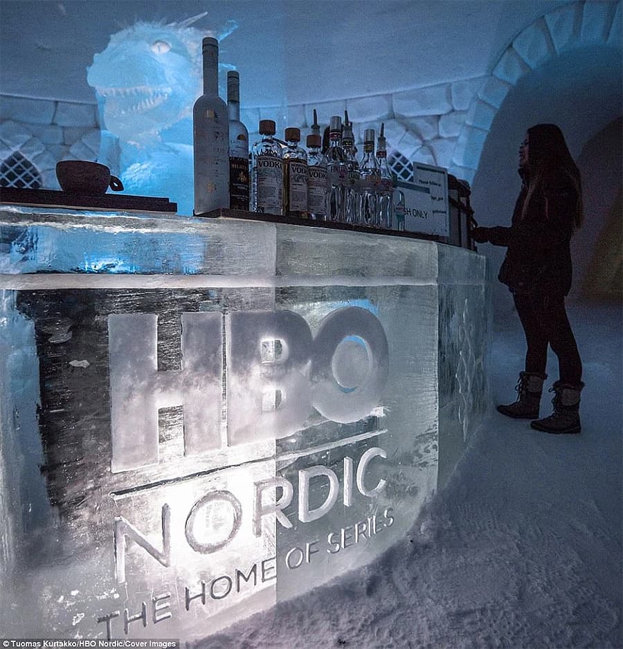 ''Jednu ću s nogu, da me ugrije''