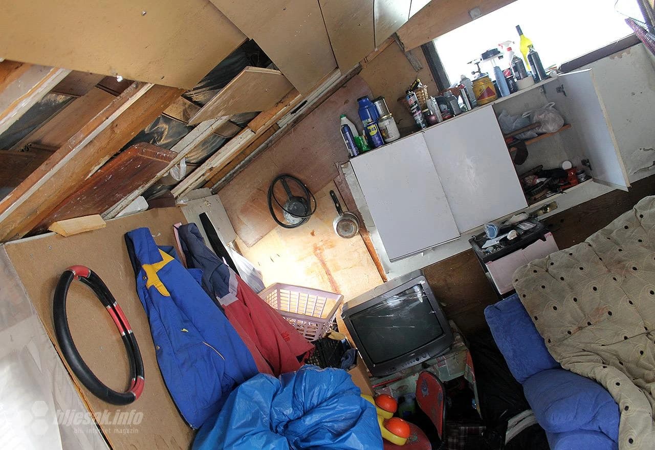 Teški životni uvjeti obitelji Hadžović