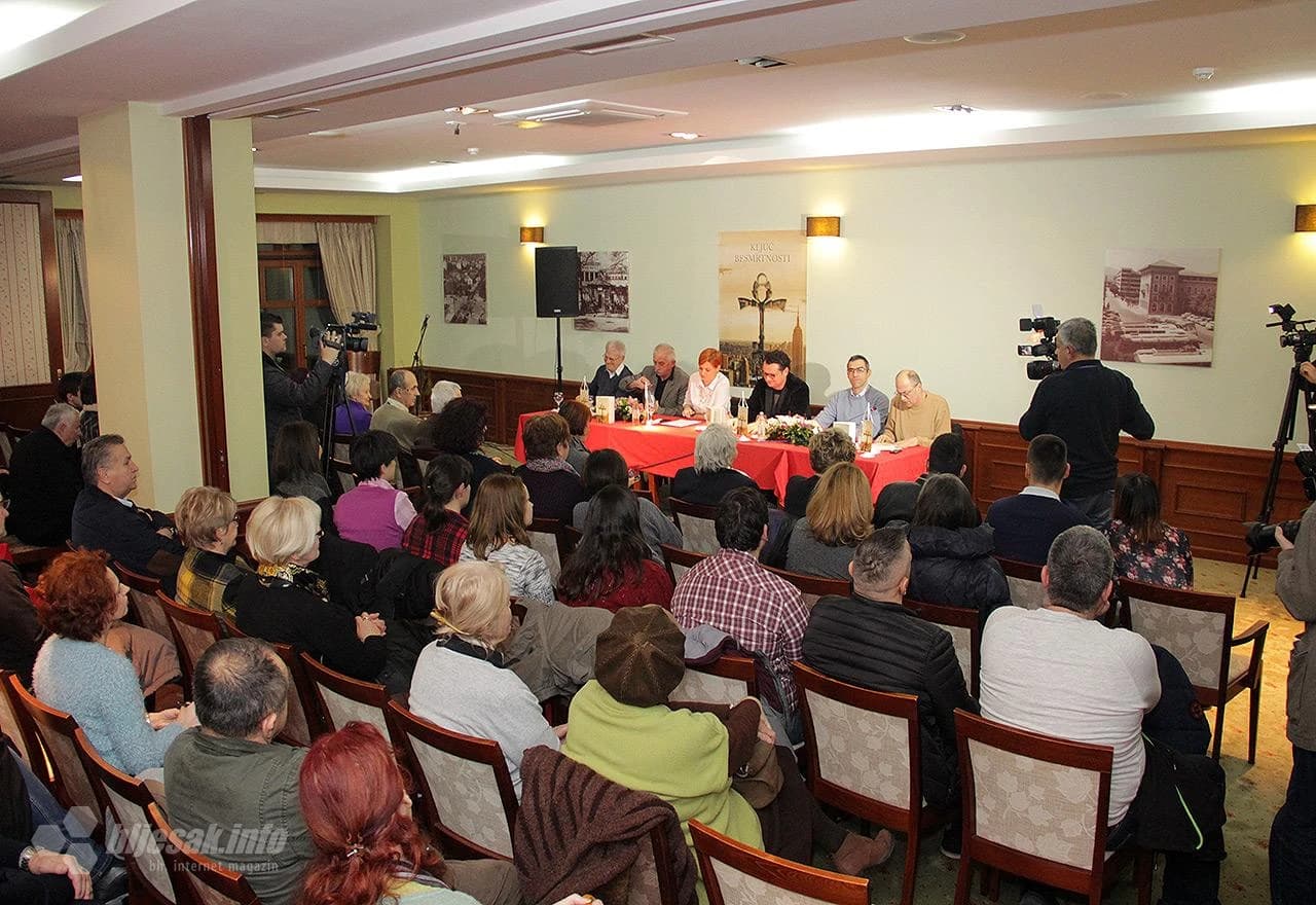 S promocije knjige Hari Slipičevića