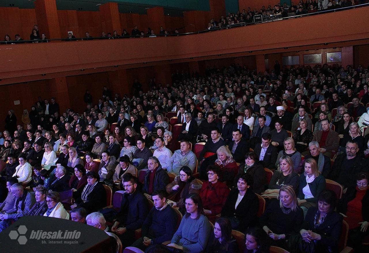 Biljana Krstić i 'Bistrik orkestar' podarili divnu noć Mostarcima 