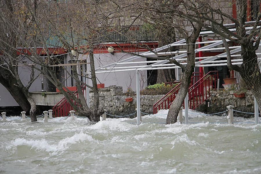  Vodostaj rijeke je u 11 sati iznosio 294 cm