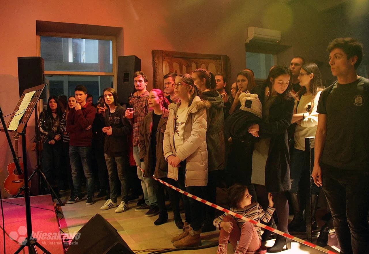 S koncerta Mostar rock škole - tema koncerta je bila glazba sedamdesetih