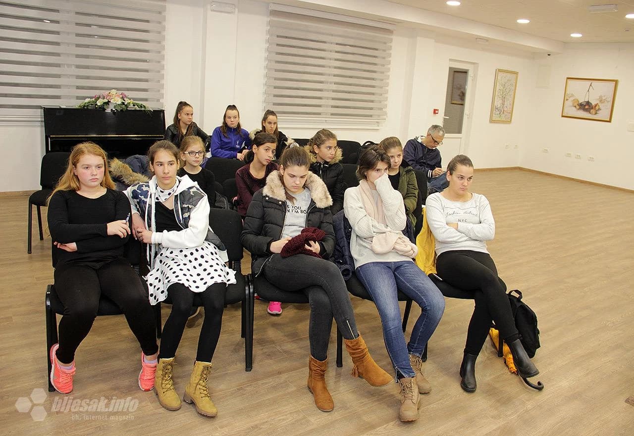 S predavanja Almira Pope