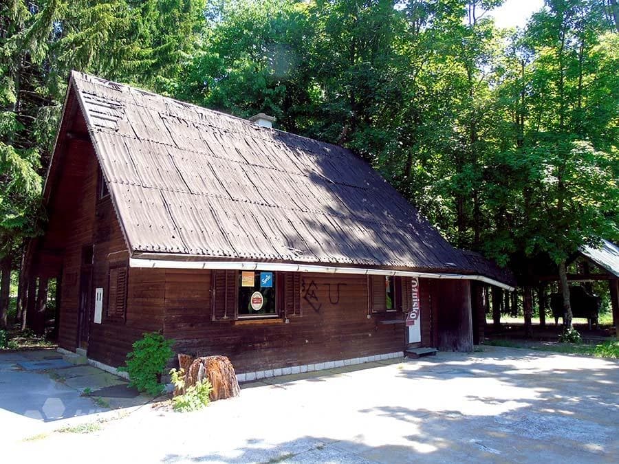 Grafit u kojem fali slovo E :)