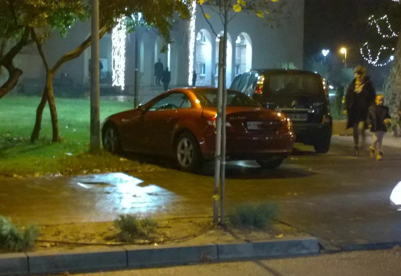  Iz nekoga neće selo, u nekoga neće grad