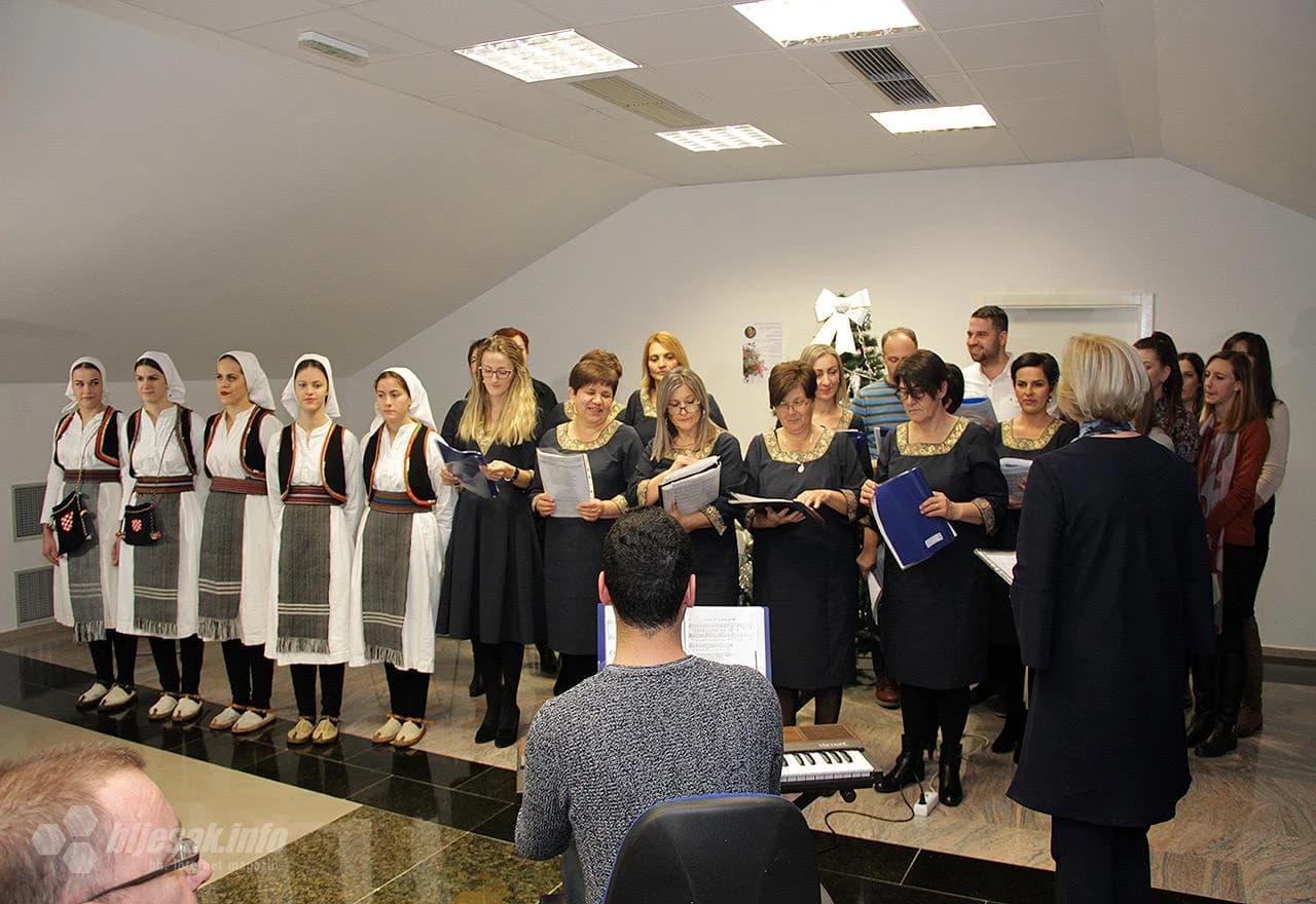 Napretkova božićnica 2017.