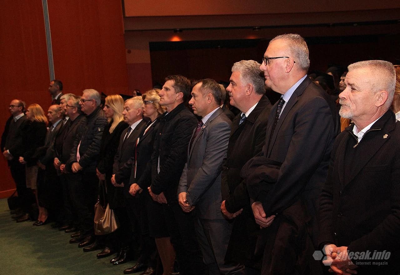 FPMOZ uručio 349 diploma svojim studentima