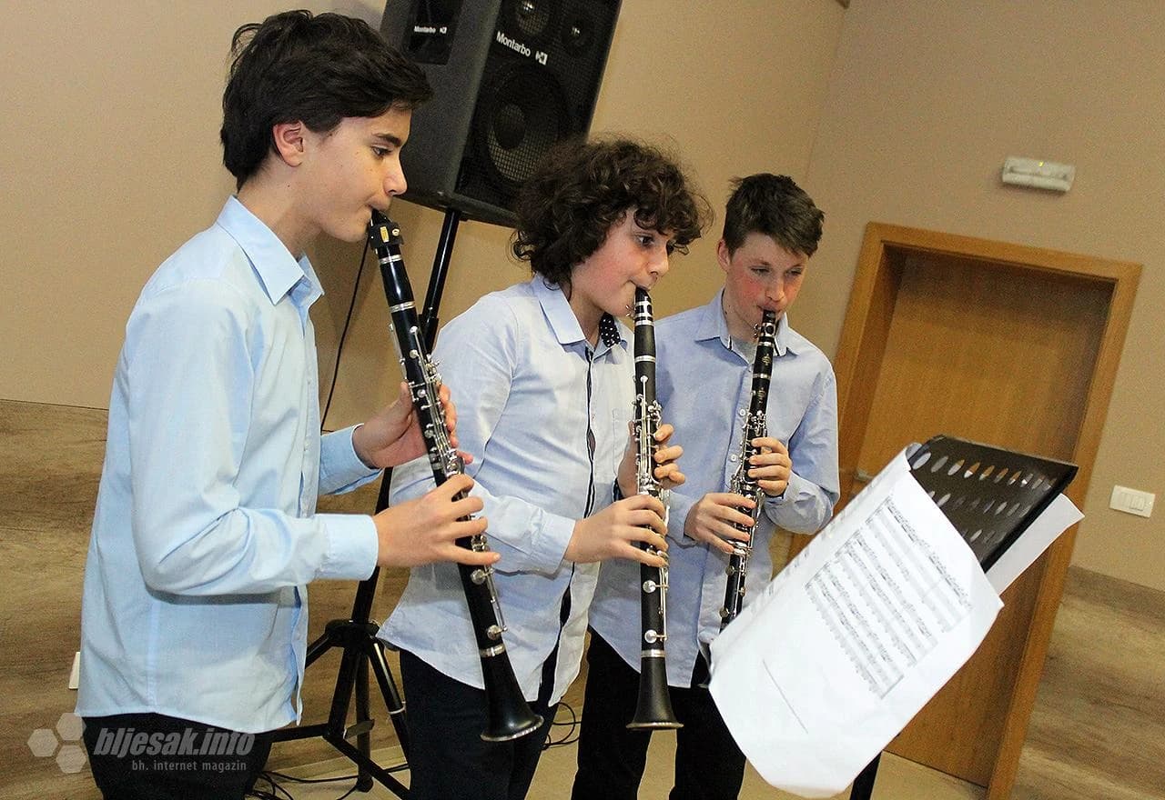 Adventska književna večer