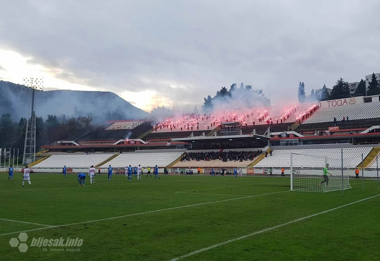Bakljama ispisana riječ ''HEROJI''