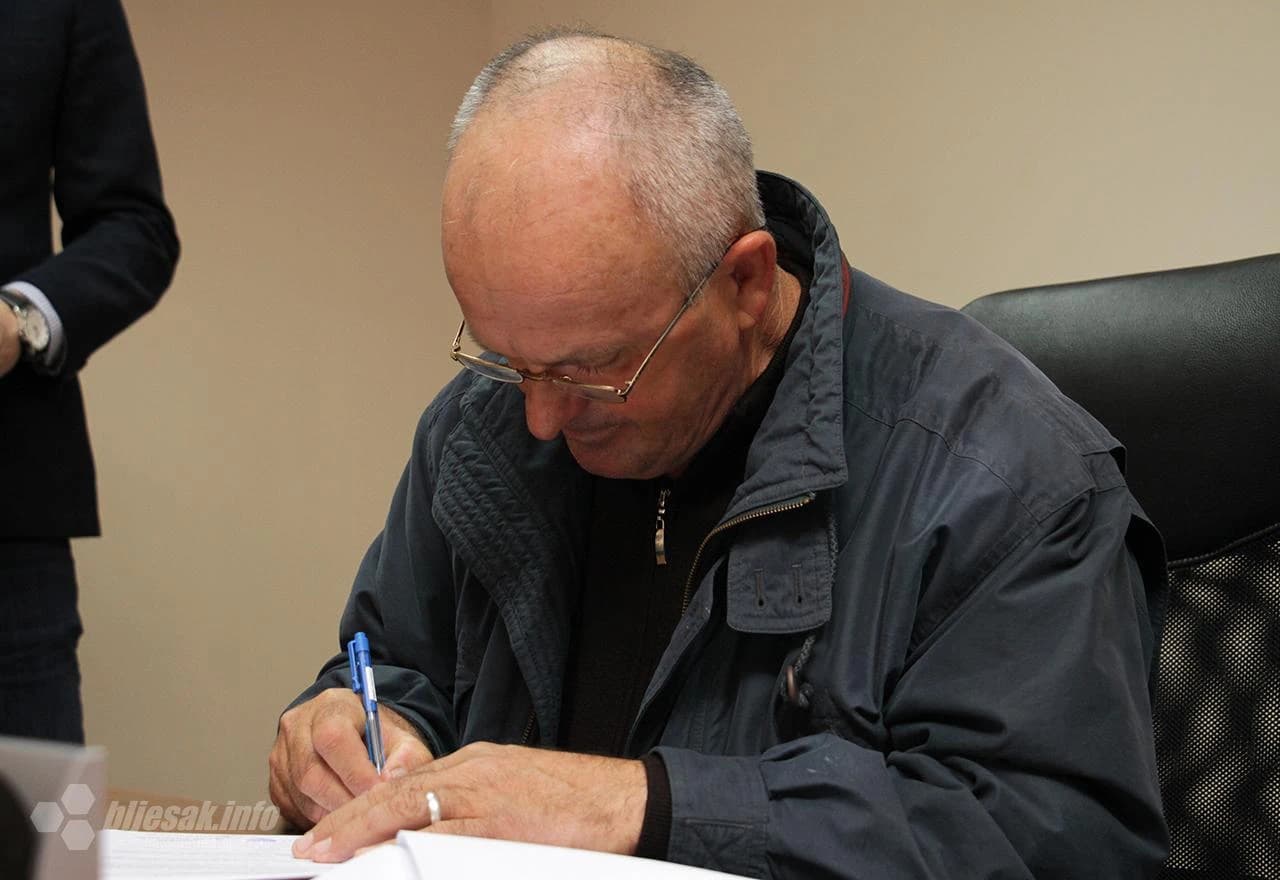 Potpisivanje ugovora 