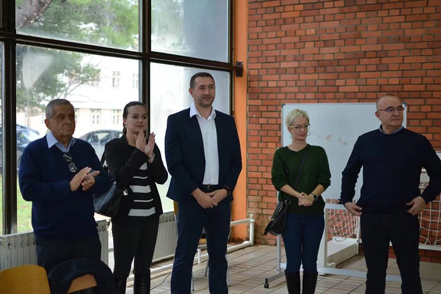 Uz potporu Sportskoga saveza grada Mostara i FPMOZ-e Sveučilišta u Mostaru, održan je ''6. Božićni kup''.