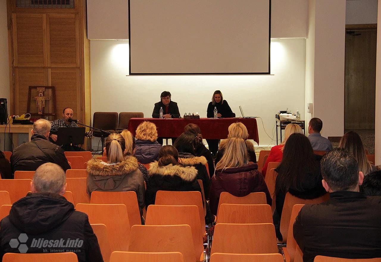 Detalj s promocije knjige u Mostaru